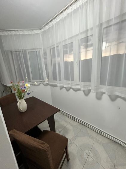 Inchiriez apartament -Nicolina - 2