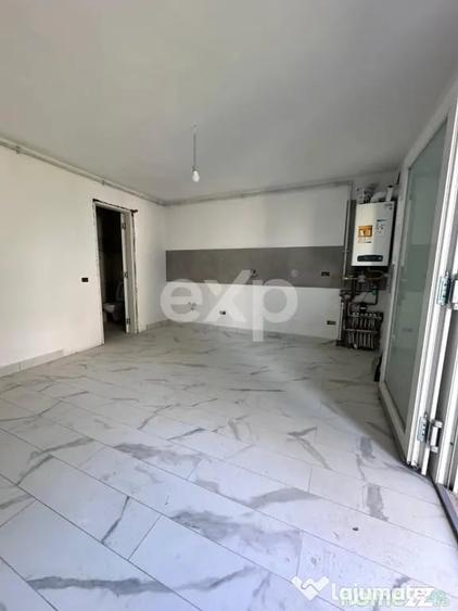 Apartament cu 2 camere semidecomandat în Micro 8