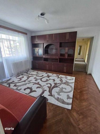 Apartament cu 4 camere în Central
