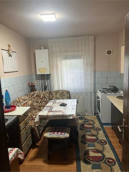 Apartament cu 3 camere decomandat în Calea Timișoarei
