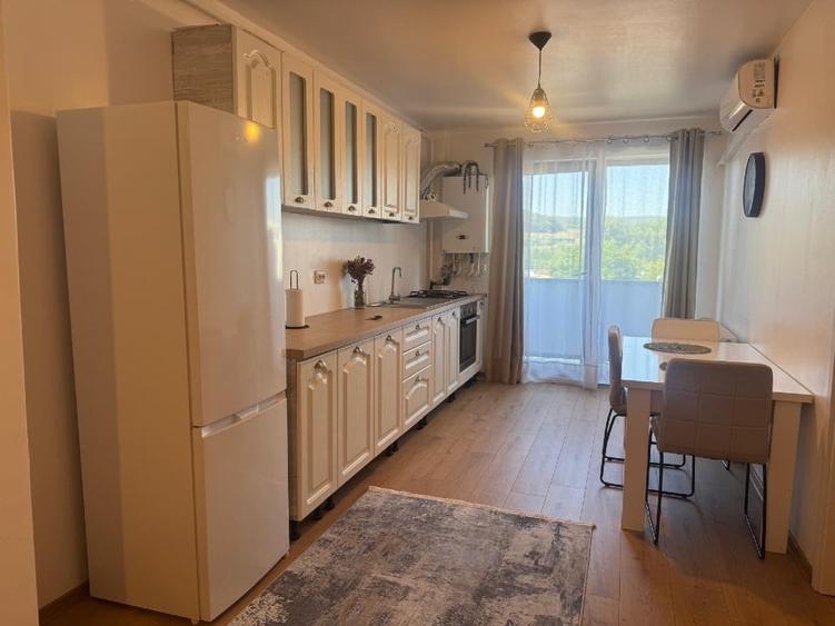 Apartament cu 2 camere, mobilat în Dâmbul Rotund