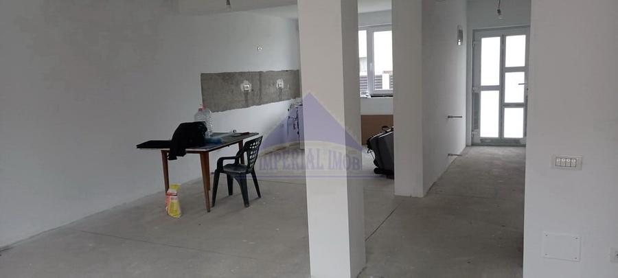 Casă individuală cu 4 camere cu Canalizare în Pantelimon