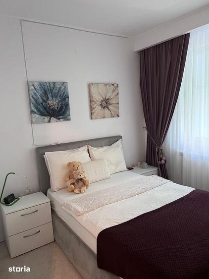 Apartament cu 3 camere semidecomandat în Titan