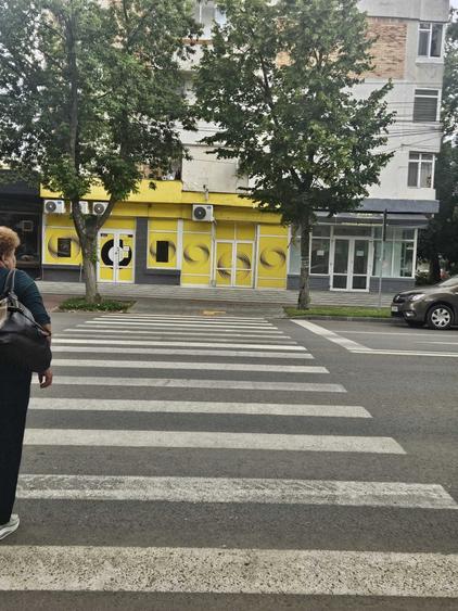 Spațiu comercial, de 100 mp, în Ultracentral