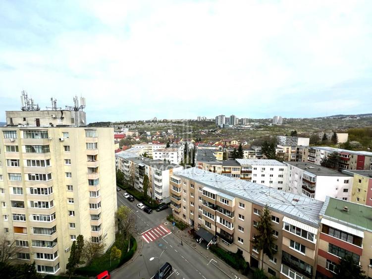Apartament cu 3 camere decomandat, mobilat în Mănăștur