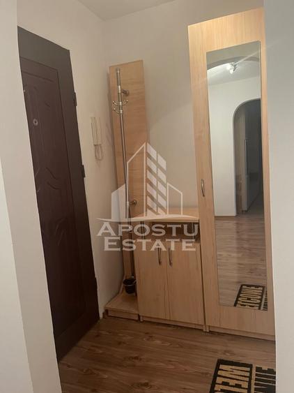 Apartament cu 2 camere semidecomandat, mobilat în Spitalul Județean