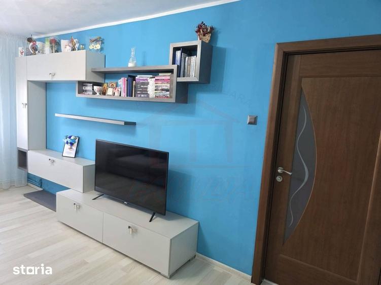 Apartament cu 3 camere în Micro 17