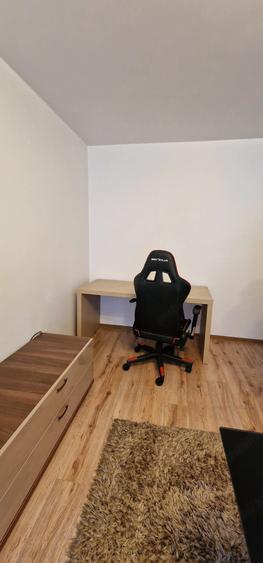 Apartament cu 2 camere decomandat în Far