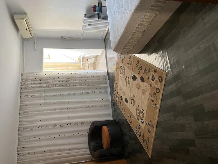 Garsonieră decomandată în Far