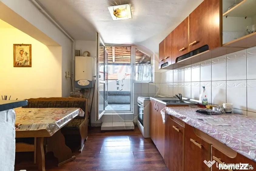 Apartament cu 3 camere nedecomandat în Central