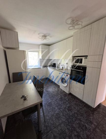 Apartament cu 4 camere în Plopilor