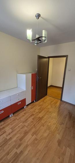Apartament cu 3 camere, mobilat în 1 Decembrie 1918