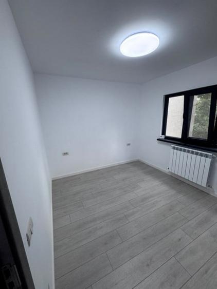 Apartament cu 2 camere decomandat în Poarta 6