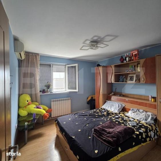 Apartament cu 4 camere decomandat în Sârbi
