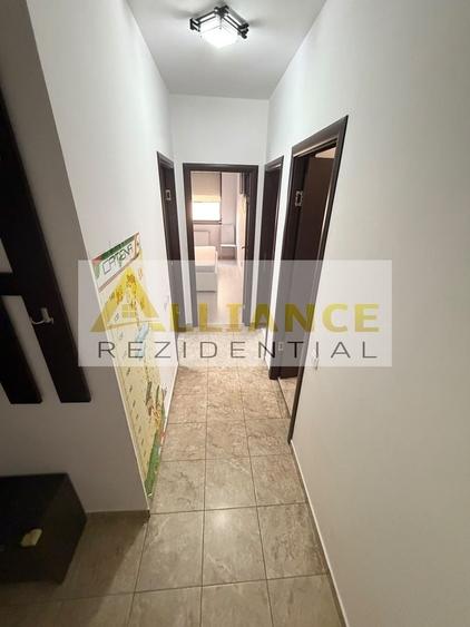 Apartament cu 2 camere decomandat, mobilat în Central