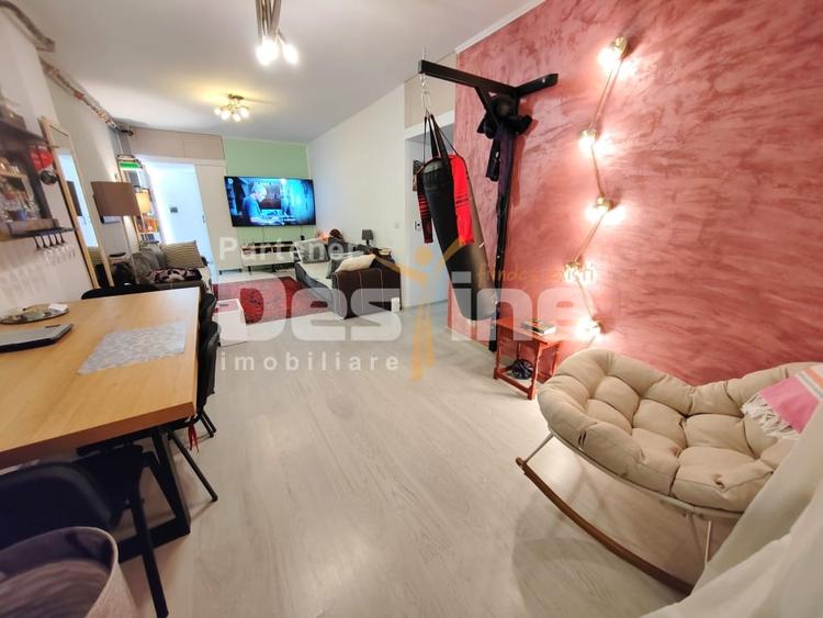 Apartament cu 3 camere, mobilat în Valea Adâncă