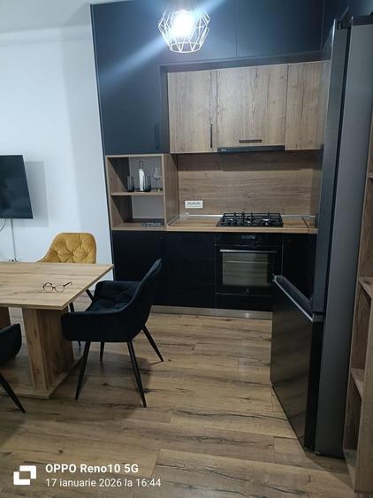 Apartament cu 2 camere decomandat în Aradului