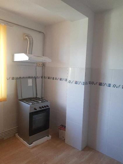 Apartament cu 2 camere decomandat în Nicolina