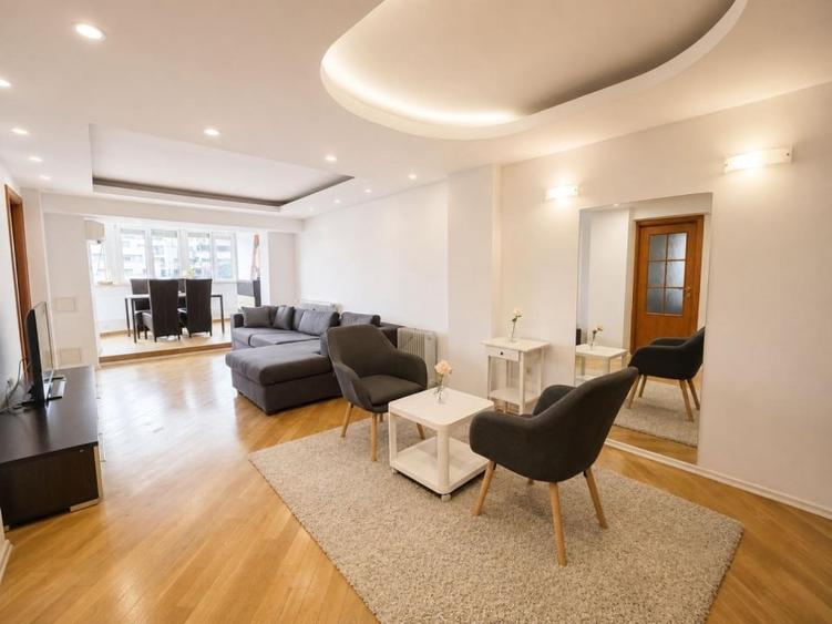 Apartament cu 2 camere, mobilat în Unirii