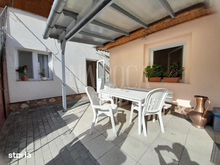 Casă cu 7 camere cu Teren 551 Mp în Sânmartin