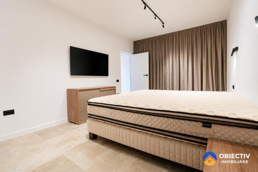 Apartament cu 3 camere semidecomandat în Dărmănești