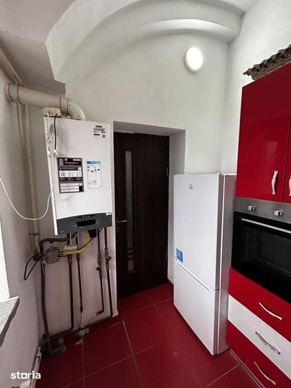 Apartament cu 3 camere, mobilat în Boul Roșu