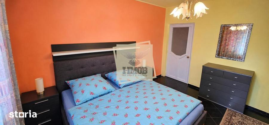 Casă cu 6 camere decomandat cu Teren 935 Mp în Central