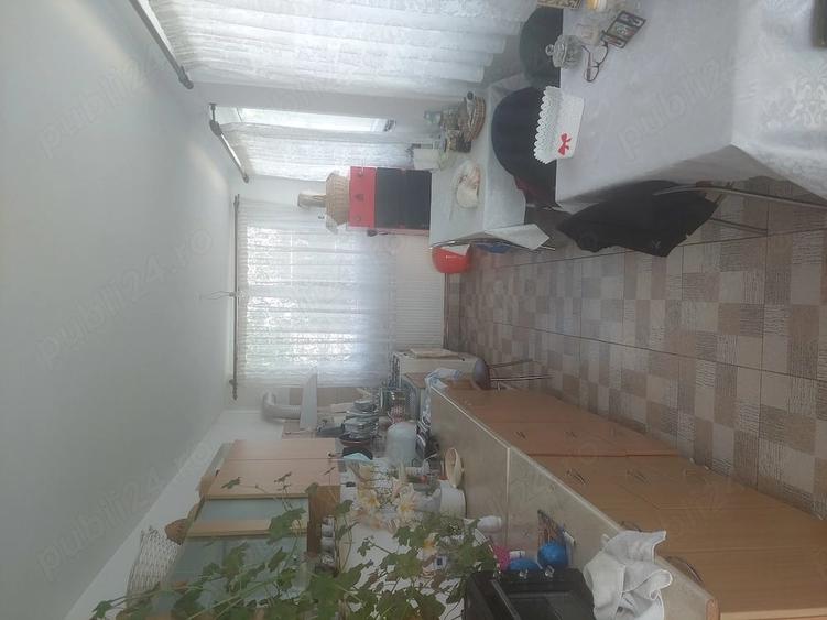 Casă cu 4 camere cu Teren 1200 Mp în Exterior Vest