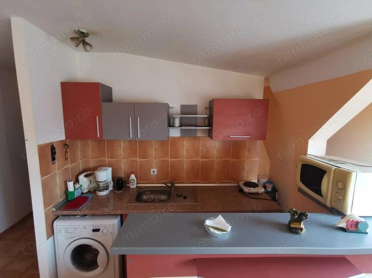 Apartament cu 2 camere semidecomandat în Complex Studențesc