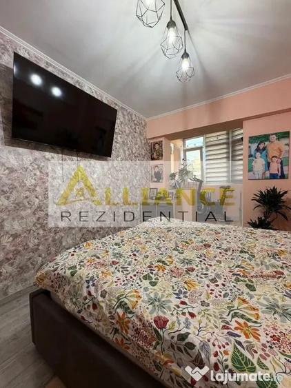 Apartament cu 4 camere decomandat în Exterior Vest