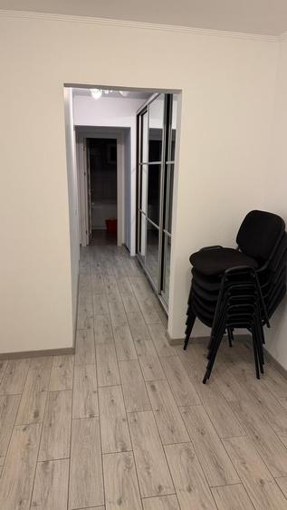 Apartament cu 3 camere decomandat, mobilat în Dacia