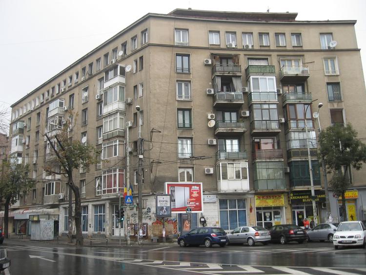 Rond Kogalniceanu, metrou Izvor, garsoniera cocheta, decomandata, utilata - 3