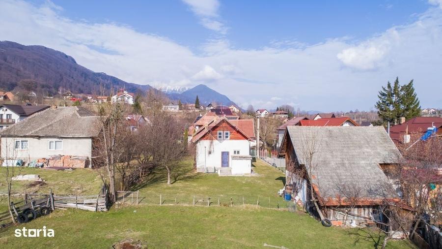 Casă cu 4 camere în Predeluț