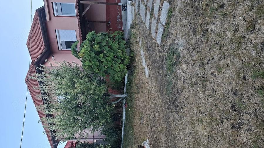 Casă cu 2 camere cu Teren 1028 Mp în Răcăștia