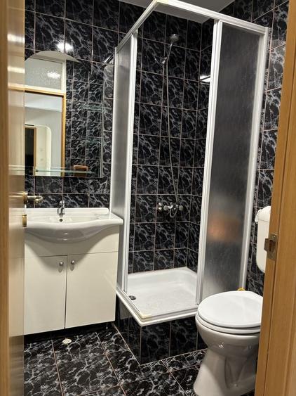 Apartament cu 4 camere decomandat în Zorilor