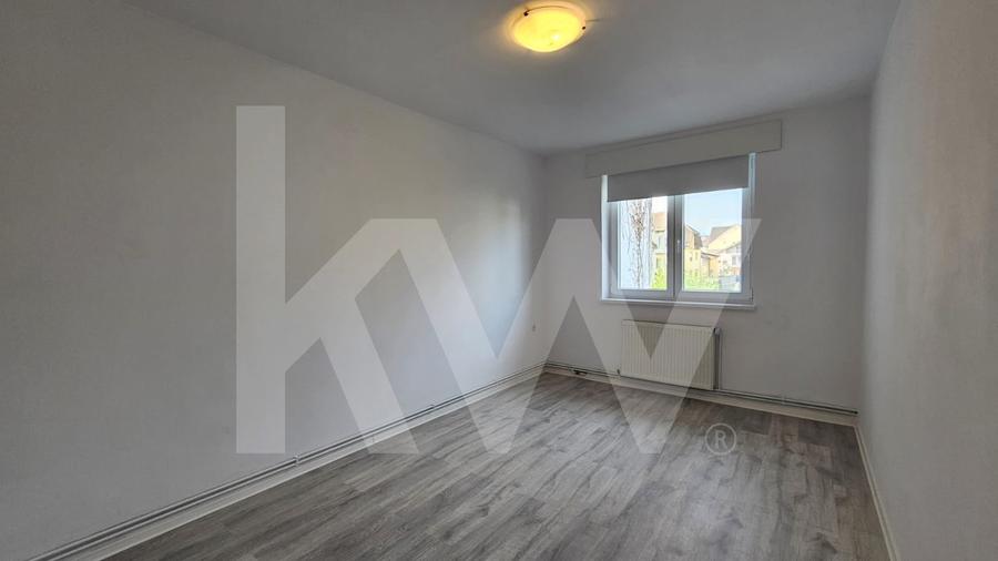 Apartament cu 4 camere decomandat, mobilat în Ștrand
