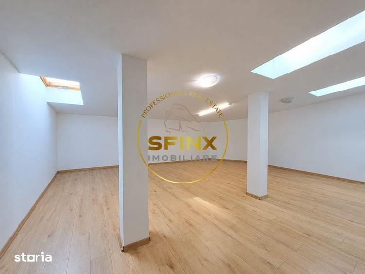 Casă cu 9 camere cu Teren 500 Mp în Mogoșoaia