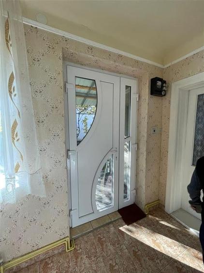 Casă individuală cu 5 camere cu Teren 4500 Mp în Tinăud