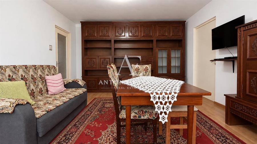 Apartament cu 3 camere semidecomandat în Cantemir