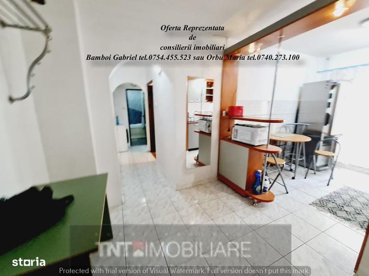 Apartament cu 3 camere decomandat în Central