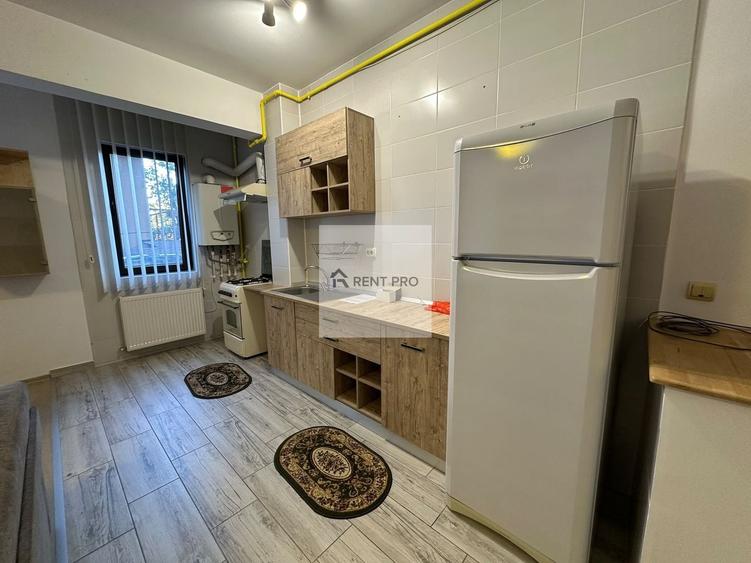 Apartament cu 2 camere semidecomandat, mobilat în Păcii