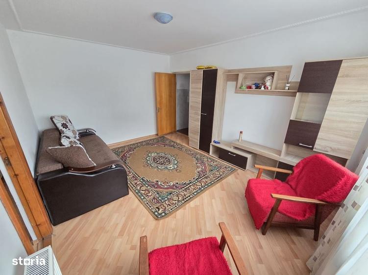 Apartament cu 2 camere semidecomandat în Micro 11