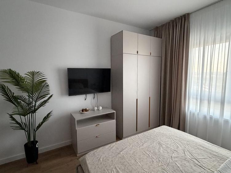 Apartament cu 2 camere decomandat în Metalurgiei