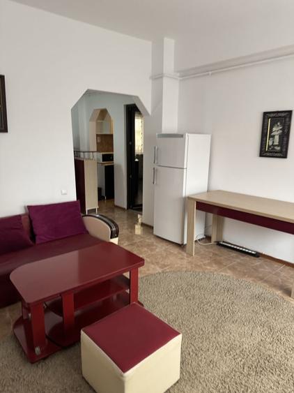 Apartament cu 3 camere decomandat în Năvodari Tabără