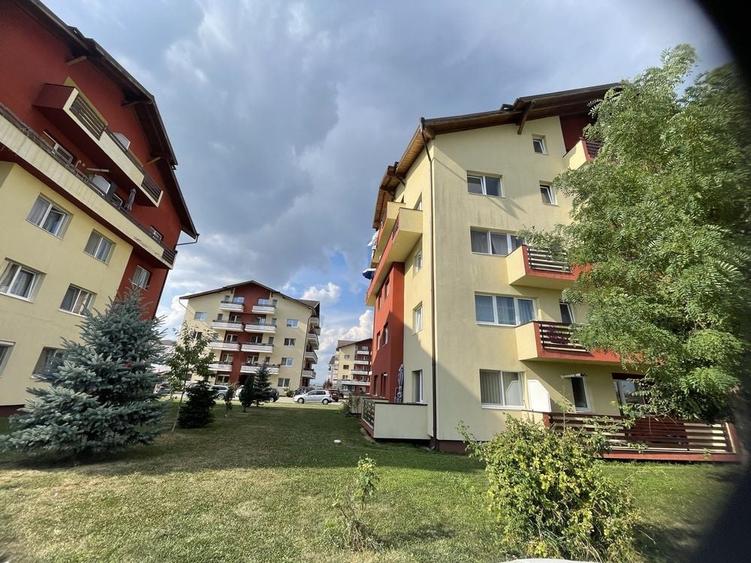 Apartament cu 2 camere decomandat în Sânpetru