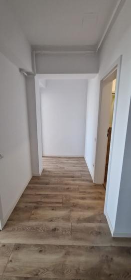 Apartament cu 2 camere decomandat în Străulești