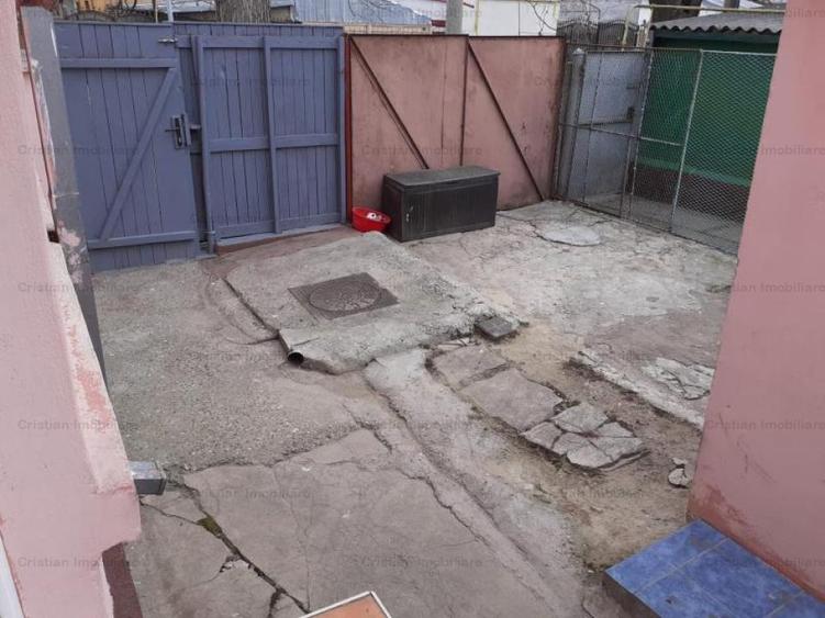 Casă cu 1 camere cu Canalizare în Central