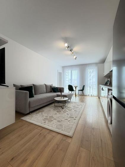 Apartament cu 2 camere semidecomandat, mobilat în Florești