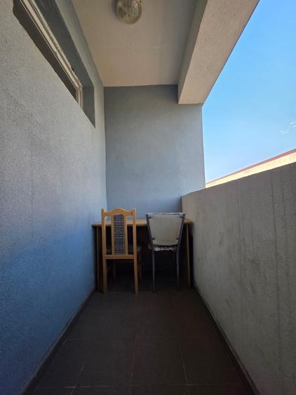 Apartament cu 2 camere semidecomandat în Roșu