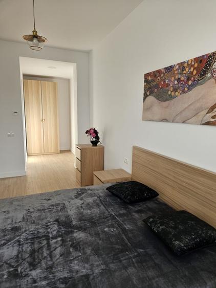 Apartament cu 3 camere decomandat, mobilat în Dămăroaia